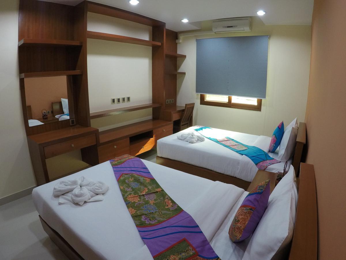 The Supara Bangkok Bagian luar foto